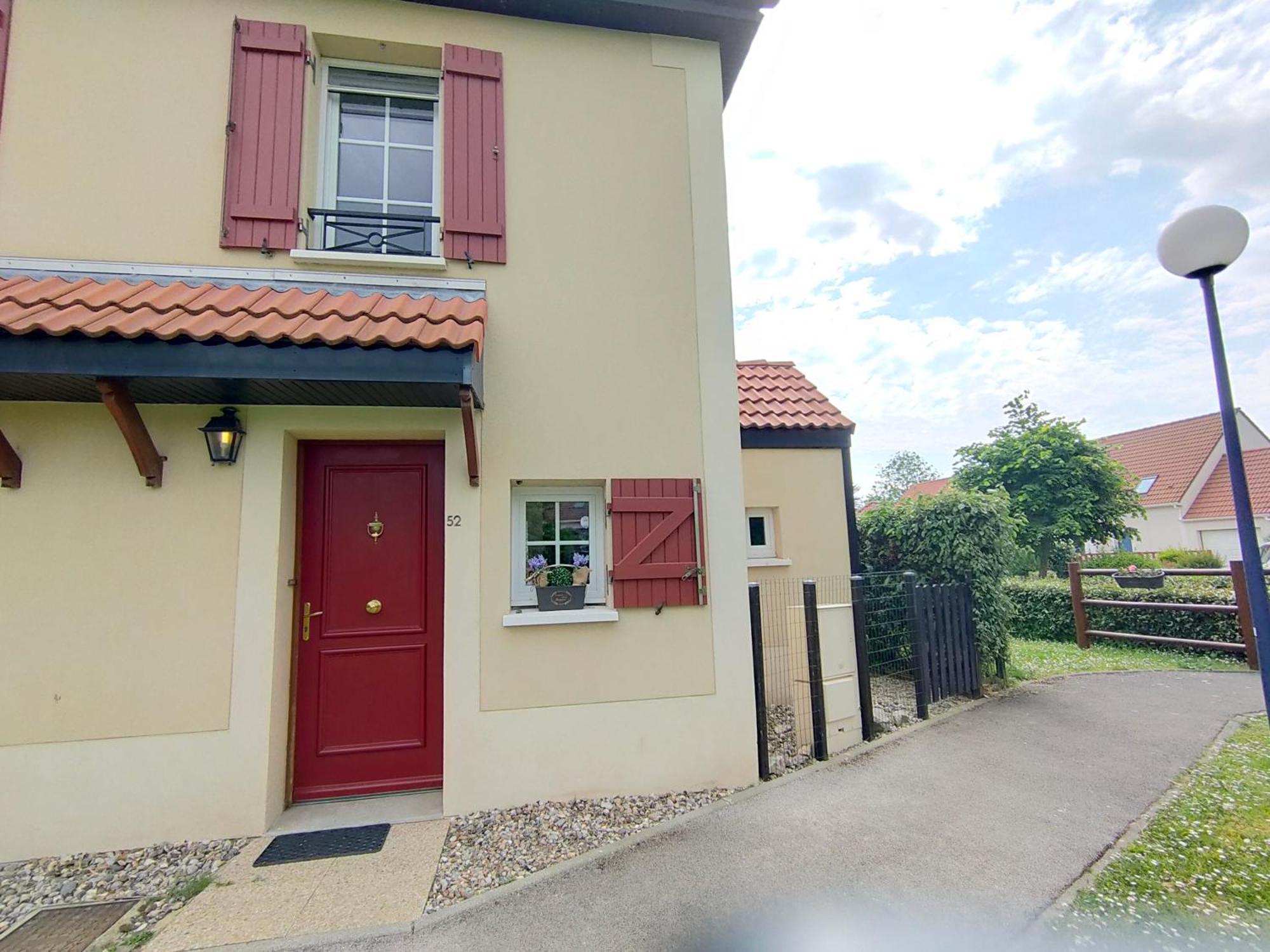 Entre Terre Et Mer Camiers Exterior photo